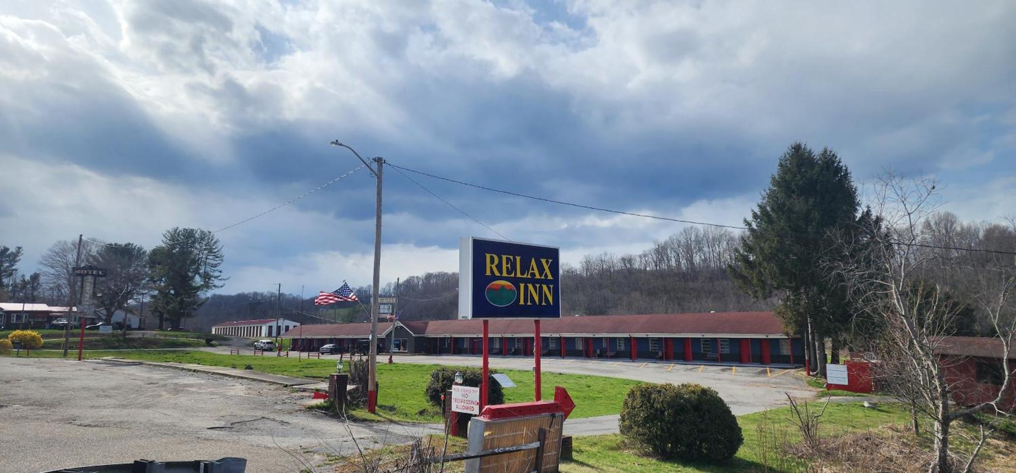 Relax Rural Retreat- Marion - Atkins Motel